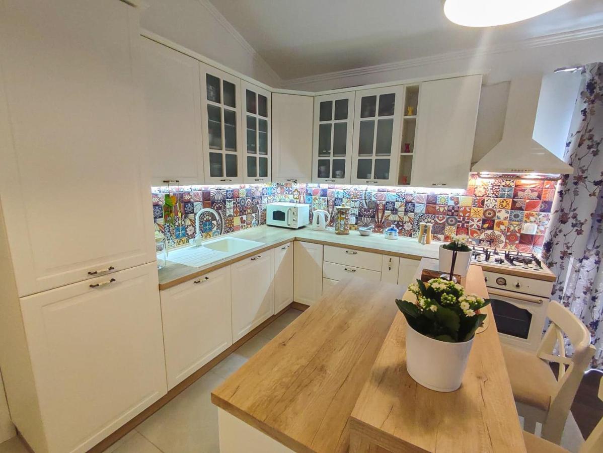 Apartments Amfora - Cozy And Modern Apartments For Up To 15 People, 100M From The Sea And Beach Stara Novalja Luaran gambar