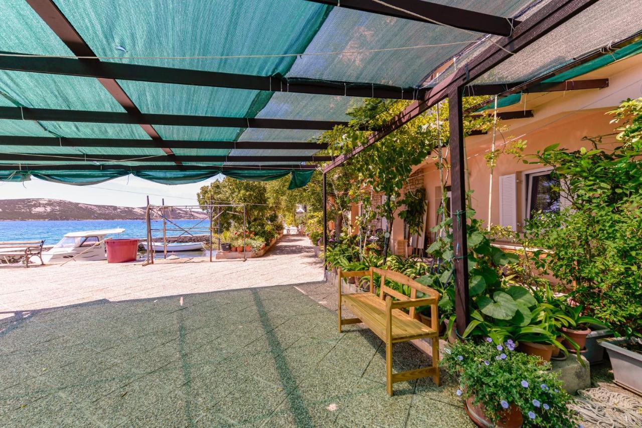 Apartments Amfora - Cozy And Modern Apartments For Up To 15 People, 100M From The Sea And Beach Stara Novalja Luaran gambar