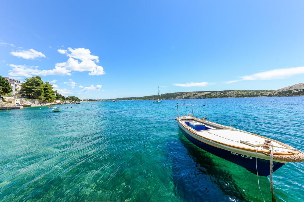 Apartments Amfora - Cozy And Modern Apartments For Up To 15 People, 100M From The Sea And Beach Stara Novalja Luaran gambar